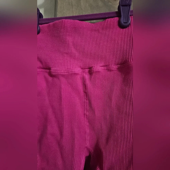 FREE PEOPLE FP movement Happiness Runs shorts berry. Size xs/s - Picture 5 of 7